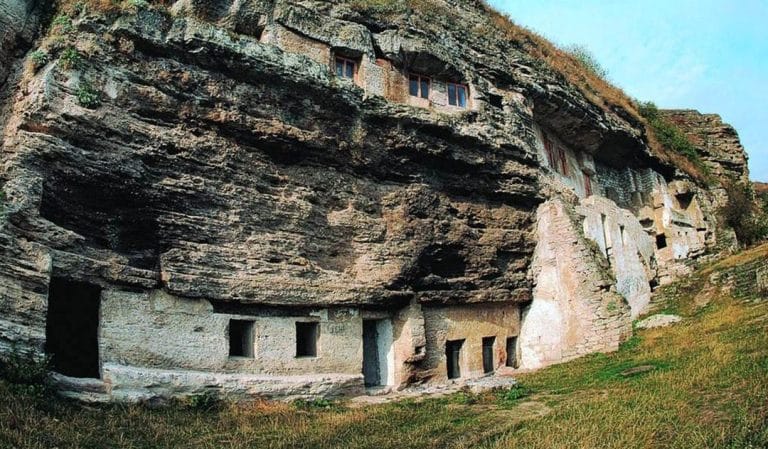 Vacanțe autentice în Moldova: Ce să vizitezi și unde să stai Vacanțe autentice în Moldova – Ce să vizitezi și unde să stai