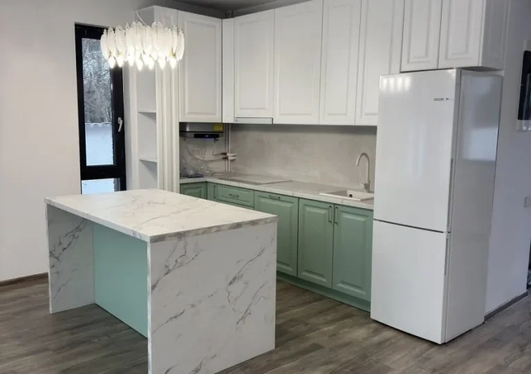 Cum alegi mobilierul de bucătărie la comandă pentru un apartament modern 1.